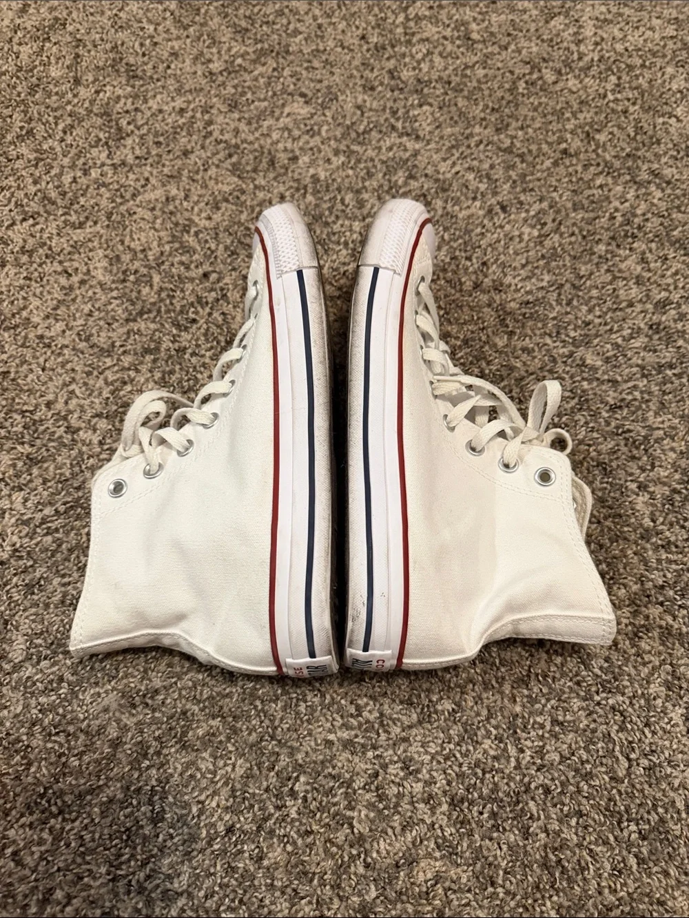 Converse White High Top Chuck Taylor Sneakers Women's 10.5 Men's 8.5